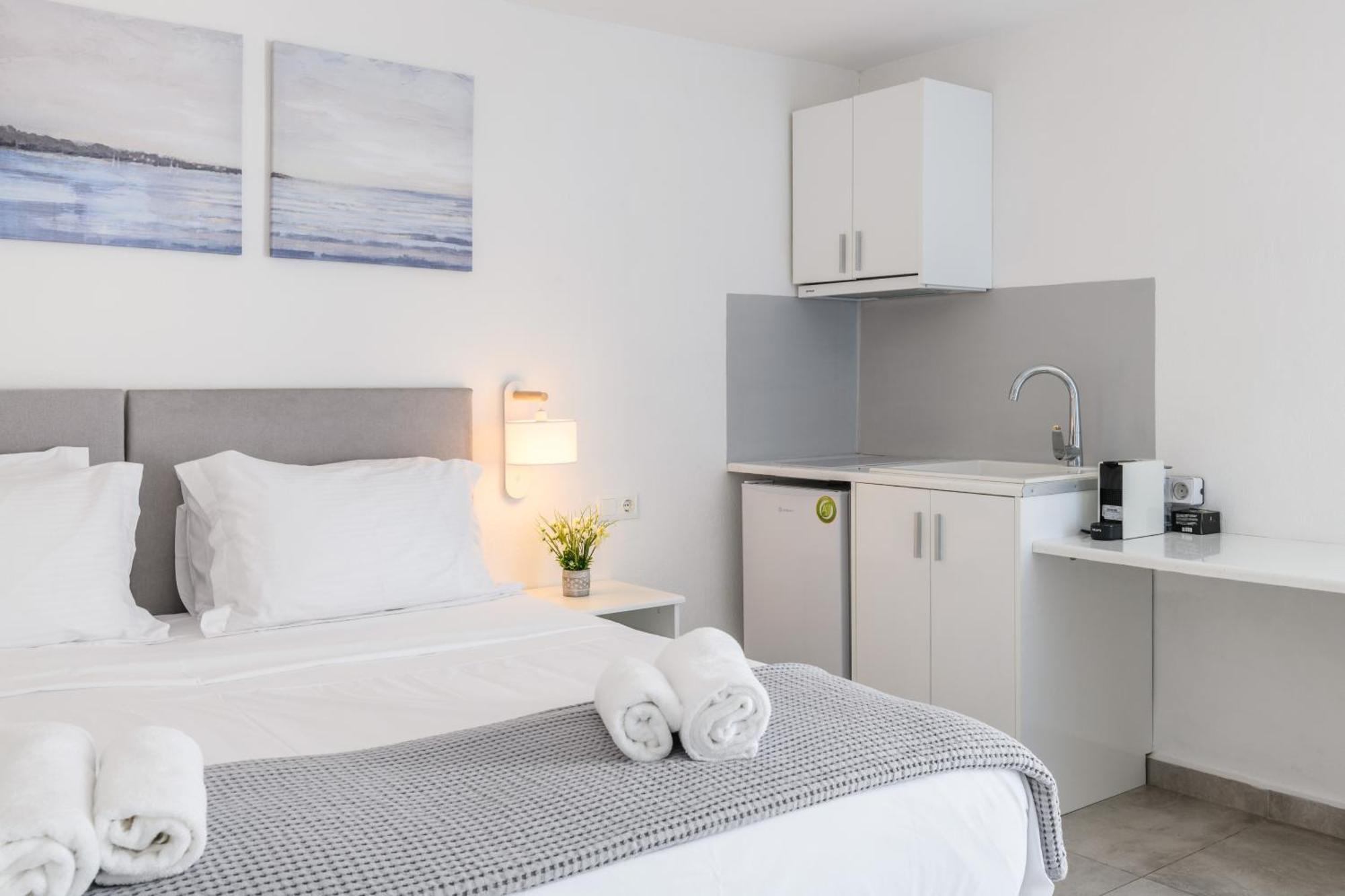 Eleven Keys Apartments Mykonos Town Exterior photo